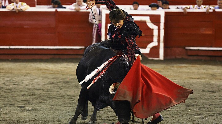 Foto de archivo del torero peruano Roca Rey durante una corrida en la Feria de Manizales (Colombia). 